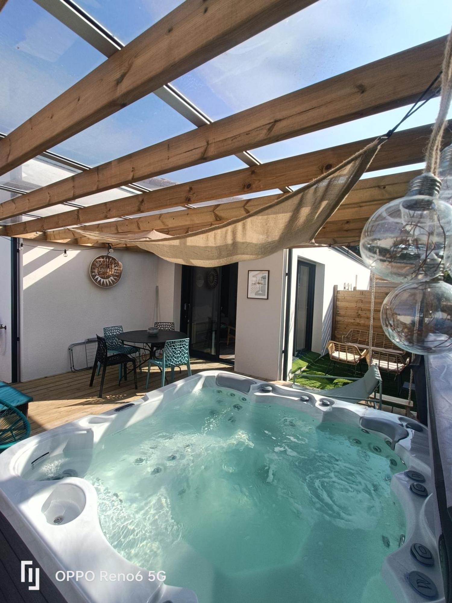 Apb Spa Locations Avec Jacuzzi Privatif Saint-Jean-de-Monts Dış mekan fotoğraf